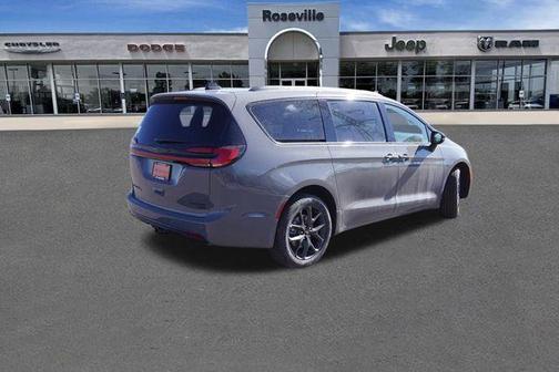 2025 Chrysler Pacifica Limited