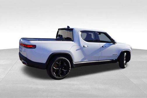 2022 Rivian R1T Adventure Package