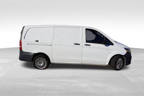 2021 Mercedes-Benz Metris Base