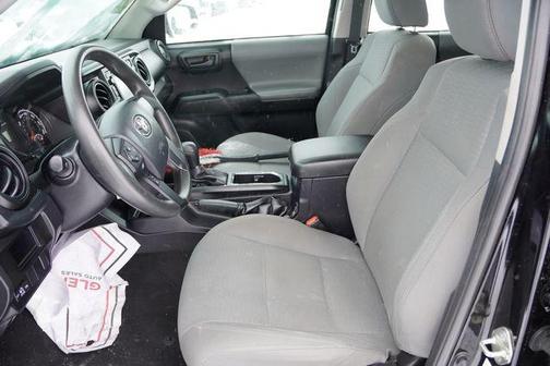 2017 Toyota Tacoma SR