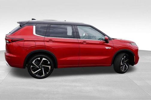 2023 Mitsubishi Outlander PHEV SEL