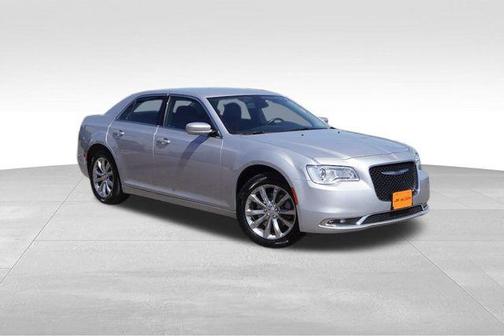 2021 Chrysler 300 Touring