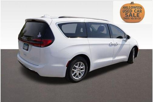 2022 Chrysler Pacifica Touring-L