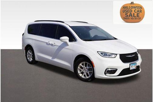 2022 Chrysler Pacifica Touring-L