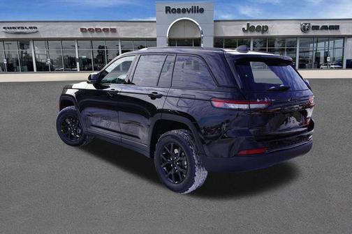 2025 Jeep Grand Cherokee Laredo