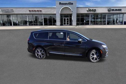 2026 Chrysler Pacifica Pinnacle