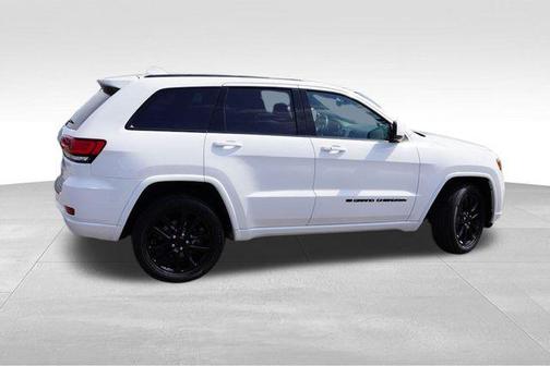 2022 Jeep Grand Cherokee WK Laredo