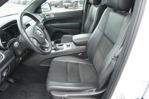 2022 Jeep Grand Cherokee WK Laredo