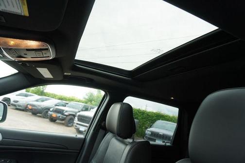 2022 Jeep Grand Cherokee WK Laredo
