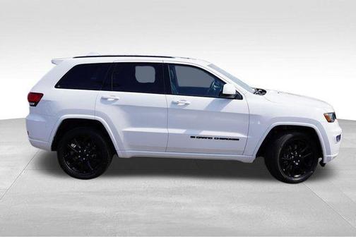 2022 Jeep Grand Cherokee WK Laredo