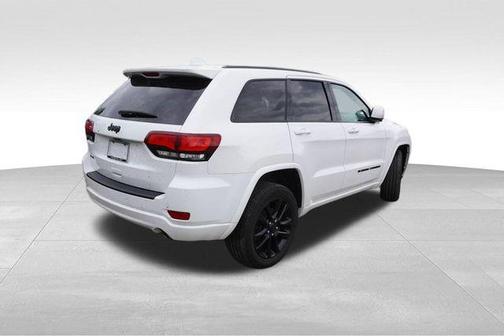 2022 Jeep Grand Cherokee WK Laredo