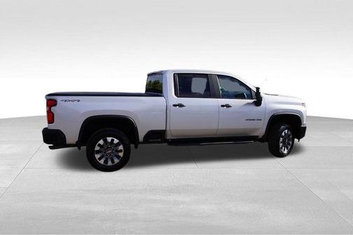 2022 Chevrolet Silverado 2500 Custom