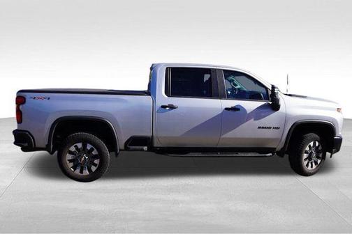 2022 Chevrolet Silverado 2500 Custom