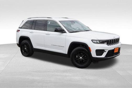 2022 Jeep Grand Cherokee Laredo