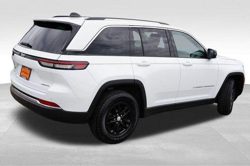 2022 Jeep Grand Cherokee Laredo