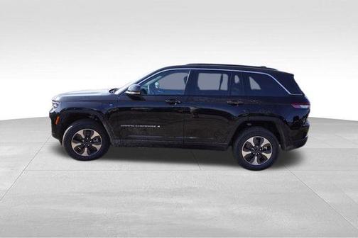 2025 Jeep Grand Cherokee 4xe Base