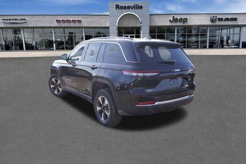2025 Jeep Grand Cherokee 4xe Base