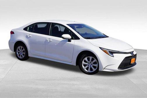 2025 Toyota Corolla Hybrid LE