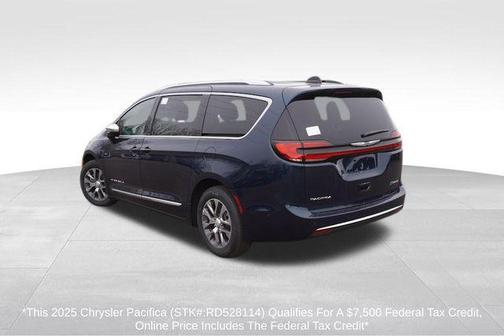 2025 Chrysler Pacifica Hybrid Pinnacle