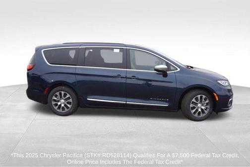 2025 Chrysler Pacifica Hybrid Pinnacle