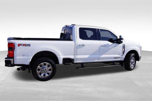 2023 Ford F-350 Lariat Super Duty