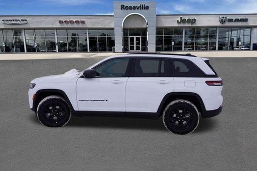 2026 Jeep Grand Cherokee Laredo
