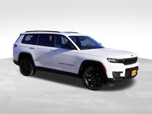 Bright White Clearcoat 2023 Jeep Grand Cherokee L Laredo