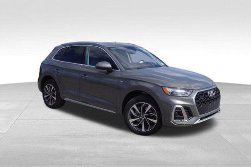 2024 Audi Q5 45 S line quattro Premium