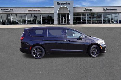 2026 Chrysler Pacifica Limited