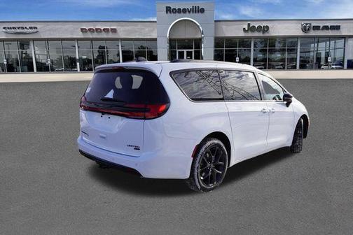 2026 Chrysler Pacifica Limited