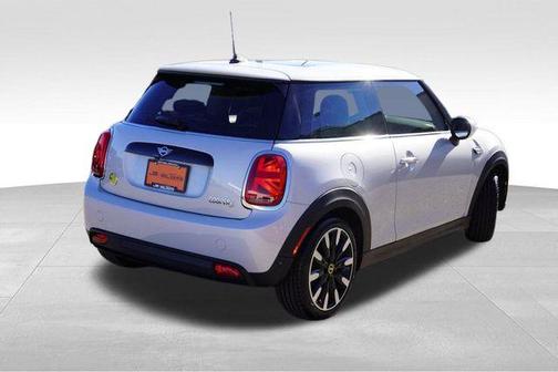 2023 MINI Hardtop Cooper