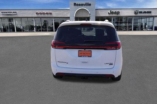 2026 Chrysler Pacifica Limited