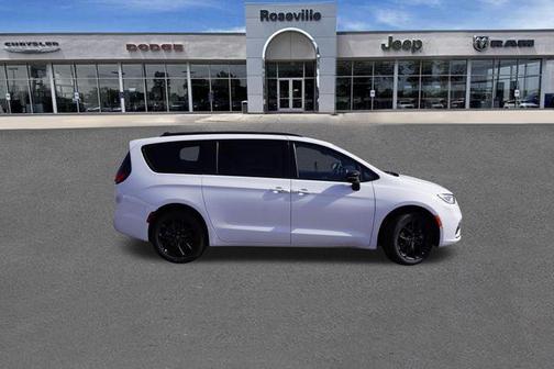 2026 Chrysler Pacifica Limited