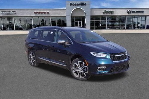 2025 Chrysler Pacifica Pinnacle