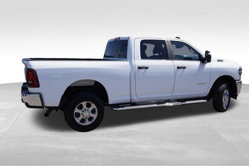 Bright White Clearcoat 2026 RAM 2500 Big Horn
