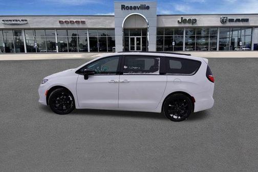 2026 Chrysler Pacifica Limited