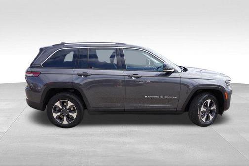 2022 Jeep Grand Cherokee 4xe Base