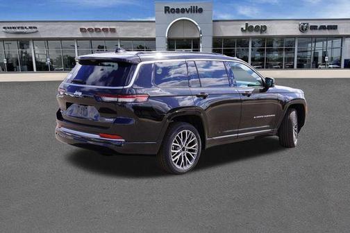 Diamond Black 2026 Jeep Grand Cherokee L Summit