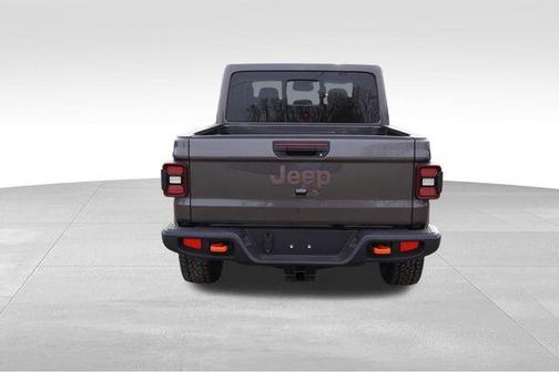 Granite Crystal Clearcoat Metallic 2026 Jeep Gladiator Mojave