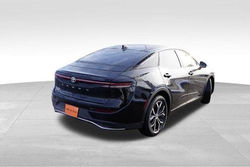 2025 Toyota Crown XLE