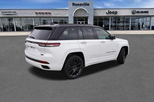 2025 Jeep Grand Cherokee Summit