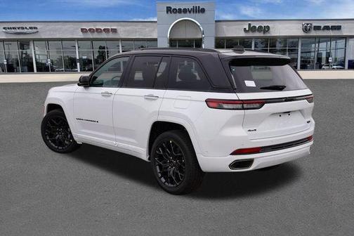 2025 Jeep Grand Cherokee Summit