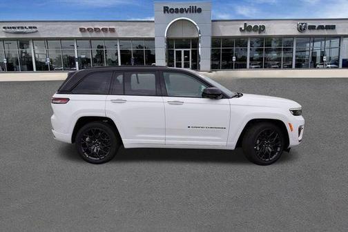 2025 Jeep Grand Cherokee Summit