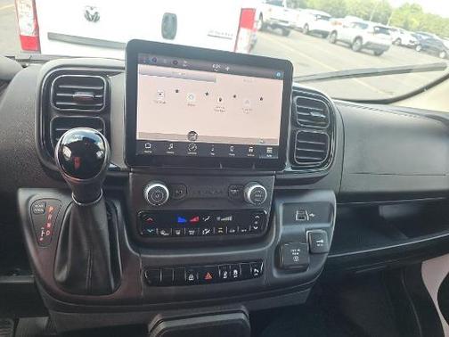 2025 RAM ProMaster 2500 Base