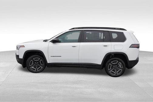 Bright White Clearcoat 2026 Jeep Cherokee LAREDO/LIMITED