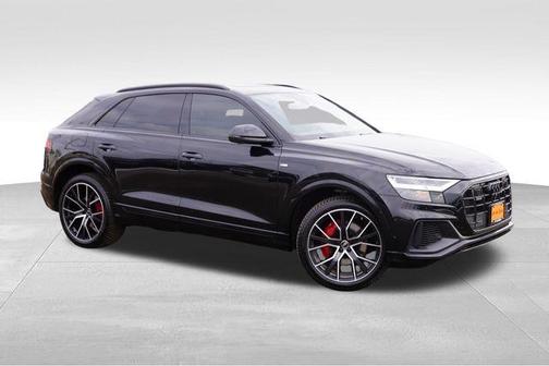 2022 Audi Q8 55 Premium Plus