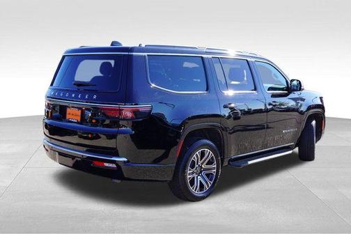 2025 Jeep Wagoneer Base