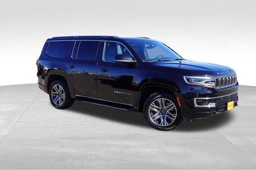 2025 Jeep Wagoneer Base