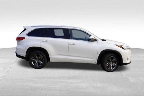 2018 Toyota Highlander Limited Platinum