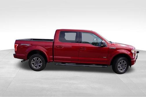 Ruby Red Metallic Tinted Clearcoat 2017 Ford F-150 XLT